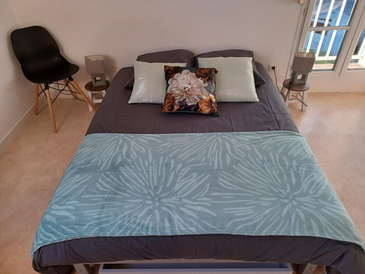 Joli Appartement Avec Vue Sur La Baie อาวร็องช์ ภายนอก รูปภาพ
